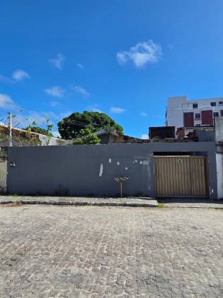 VENDE CASA NA MELHOR LOCALIZAÇÃO DE TAMBAÚ - JOÃO PESSOA PB