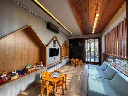 Casa vertical c/ 3 Suítes, 120m2, Toda Mobiliada - Luxo e Sofisticação na Praia de Tambaú