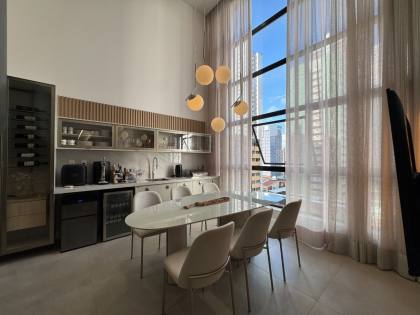 Casa vertical c/ 3 Suítes, 120m2, Toda Mobiliada - Luxo e Sofisticação na Praia de Tambaú