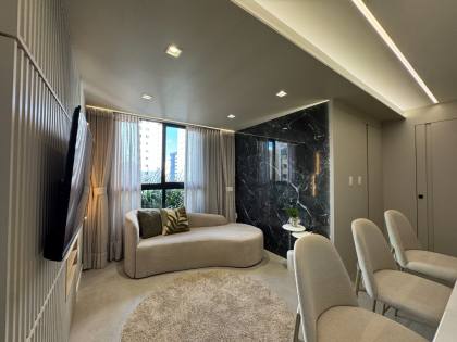 Casa vertical c/ 3 Suítes, 120m2, Toda Mobiliada - Luxo e Sofisticação na Praia de Tambaú