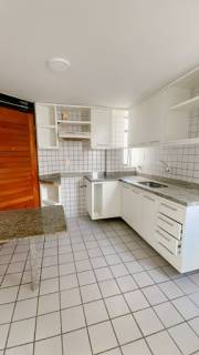 Apartamento com 3 Quartos para alugar, 90 m² - Cabo Branco - João Pessoa/PB