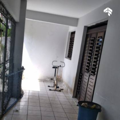 Casa Para Vender com 10 quartos s/ 4 suítes no bairro Manaíra em João Pessoa