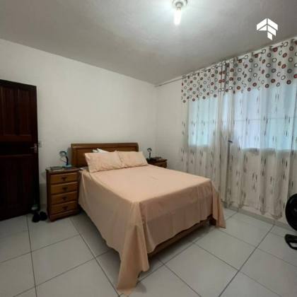 Casa Para Vender com 3 quartos 1 suíte no bairro Cruz das Armas em João Pessoa