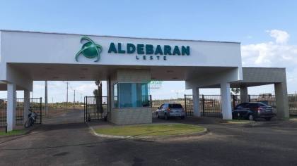 02 Lotes / Terreno de Condomínio Para Vender - Aldebaran Leste