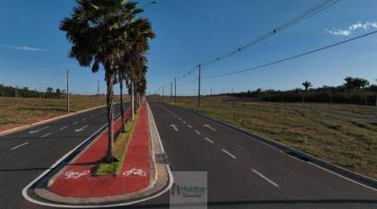 Lote / Terreno de Condomínio Para Vender - Villa Imperial