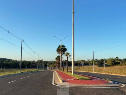 Lote / Terreno de Condomínio Para Vender - Villa Imperial