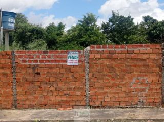 Lote / Terreno Para Vender No Bairro Uruguai