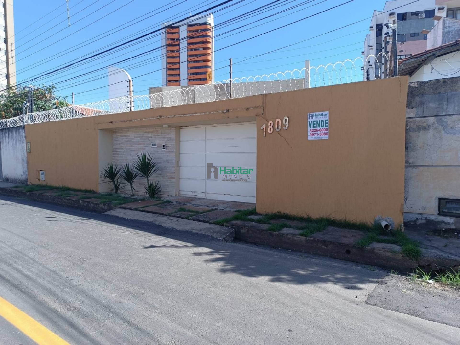 Casa À Venda No Jóquei