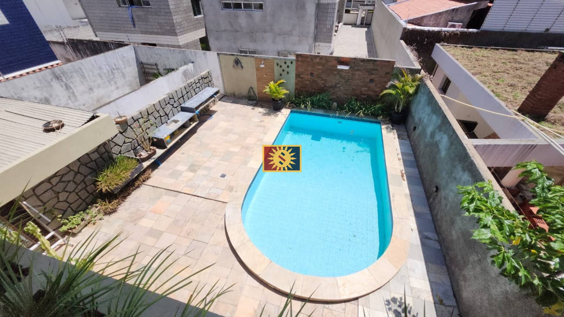 Casa Para Vender com 4 quartos 4 suítes no bairro Jardim Oceania em João Pessoa