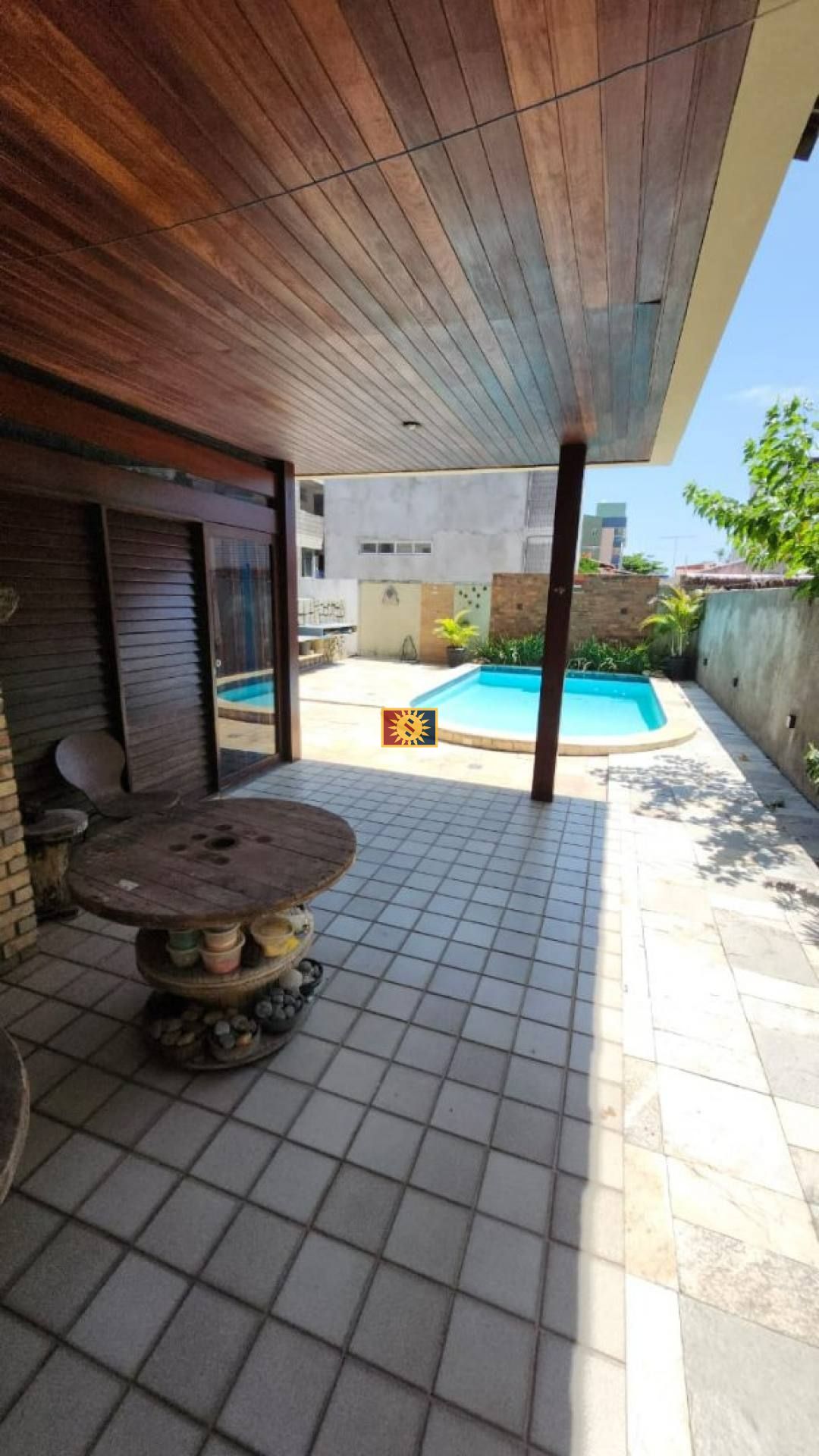 Casa Para Vender com 4 quartos 4 suítes no bairro Jardim Oceania em João Pessoa