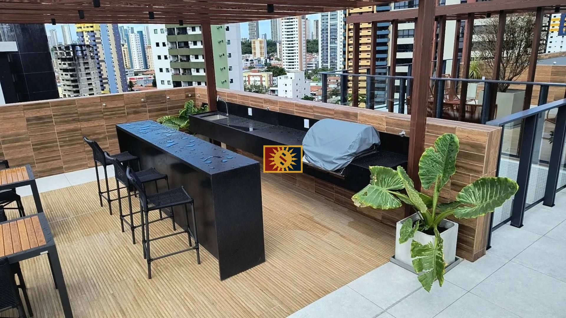 Apartamento Para Vender com 03 quartos 1 suíte no bairro Manaíra em João Pessoa
