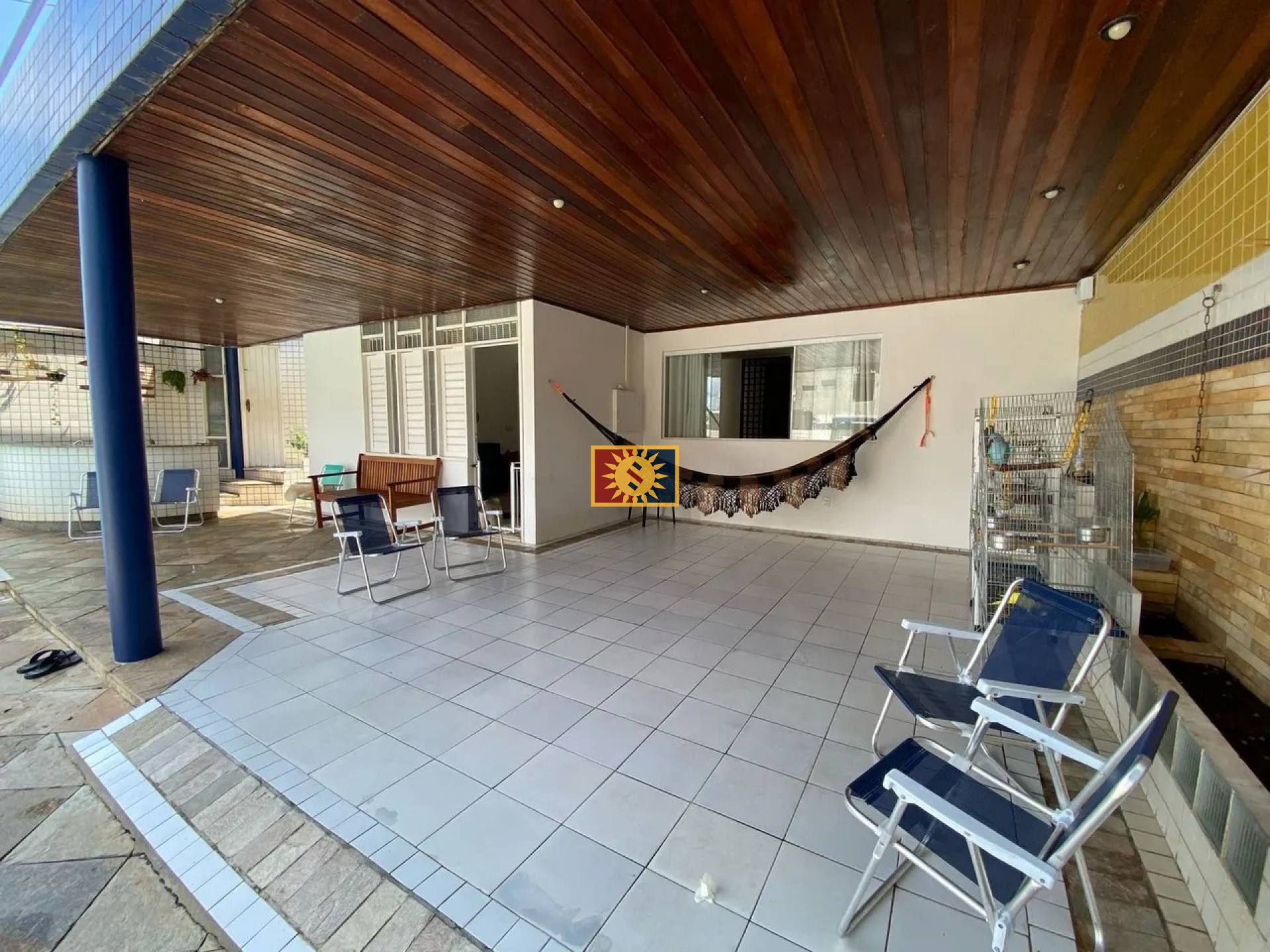 Casa Para Vender com 04 quartos 03 suítes no bairro Bessa em João Pessoa