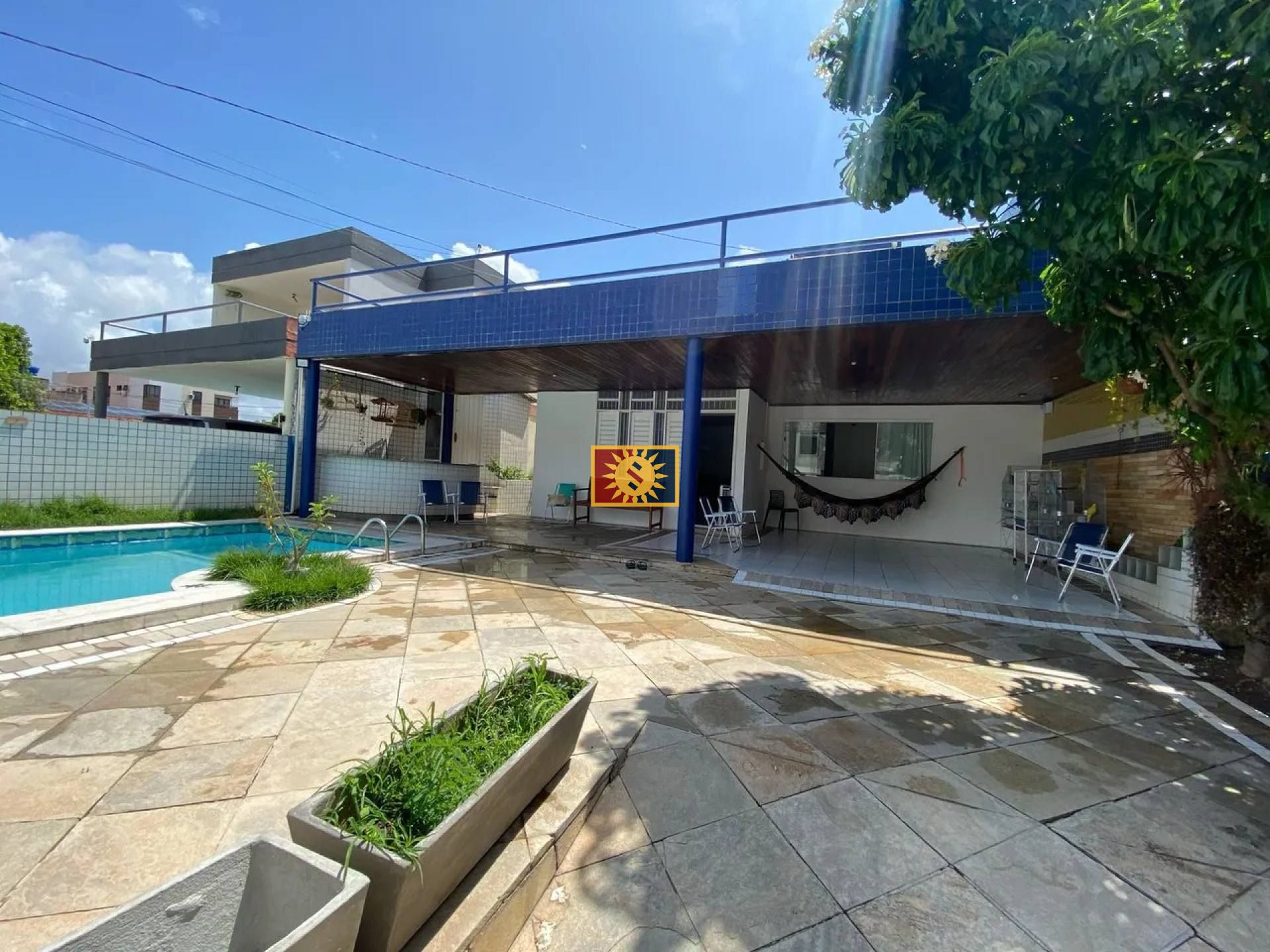 Casa Para Vender com 04 quartos 03 suítes no bairro Bessa em João Pessoa