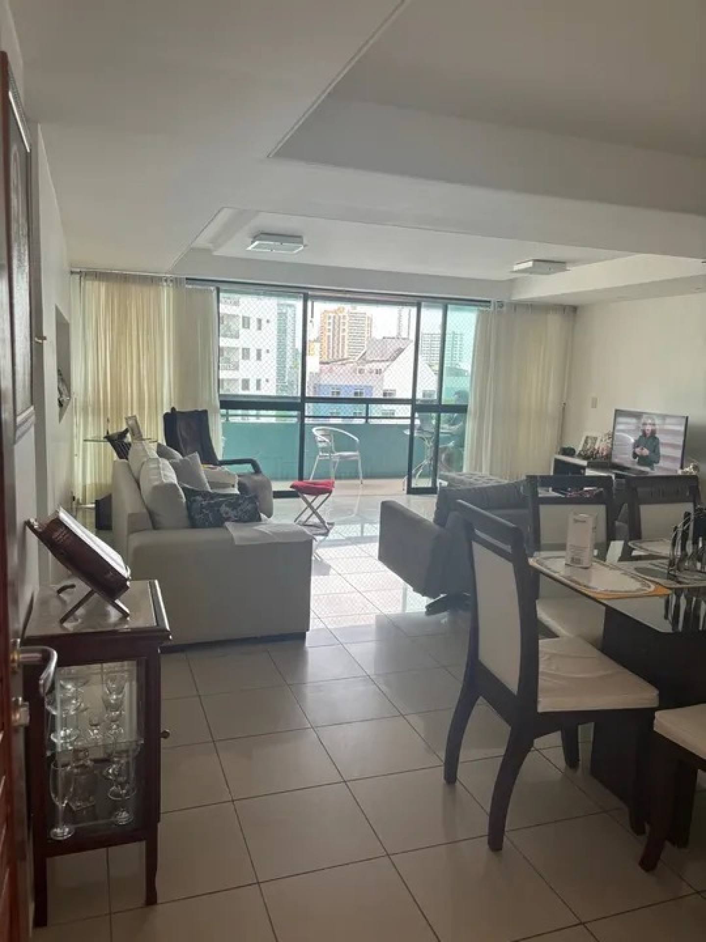 Apartamento Para Vender com 03 quartos 3 suítes no bairro Tambaú em João Pessoa