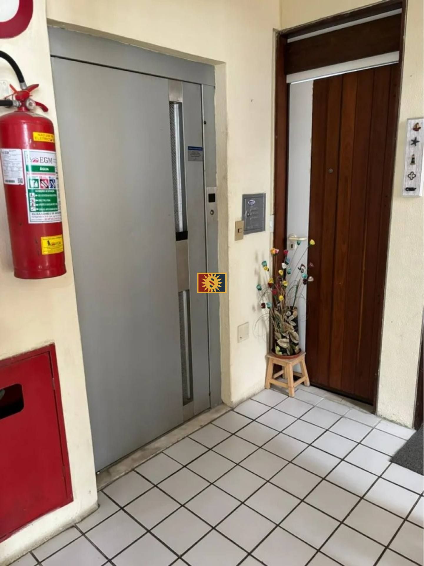 Apartamento Para Vender com 03 quartos 1 suíte no bairro Cabo Branco em João Pessoa