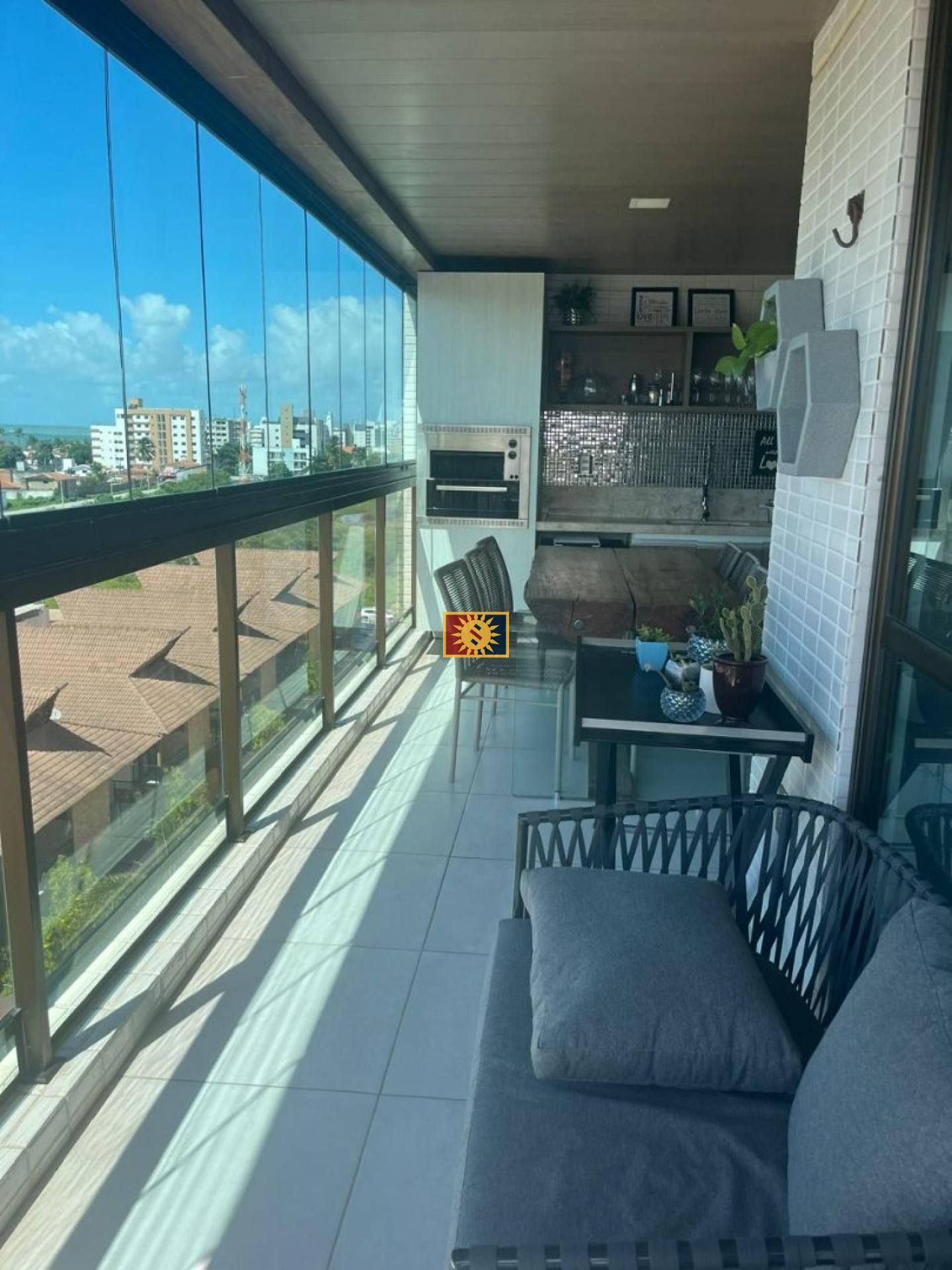 Apartamento Para Alugar com 4 quartos 4 suítes no bairro Poço em Cabedelo