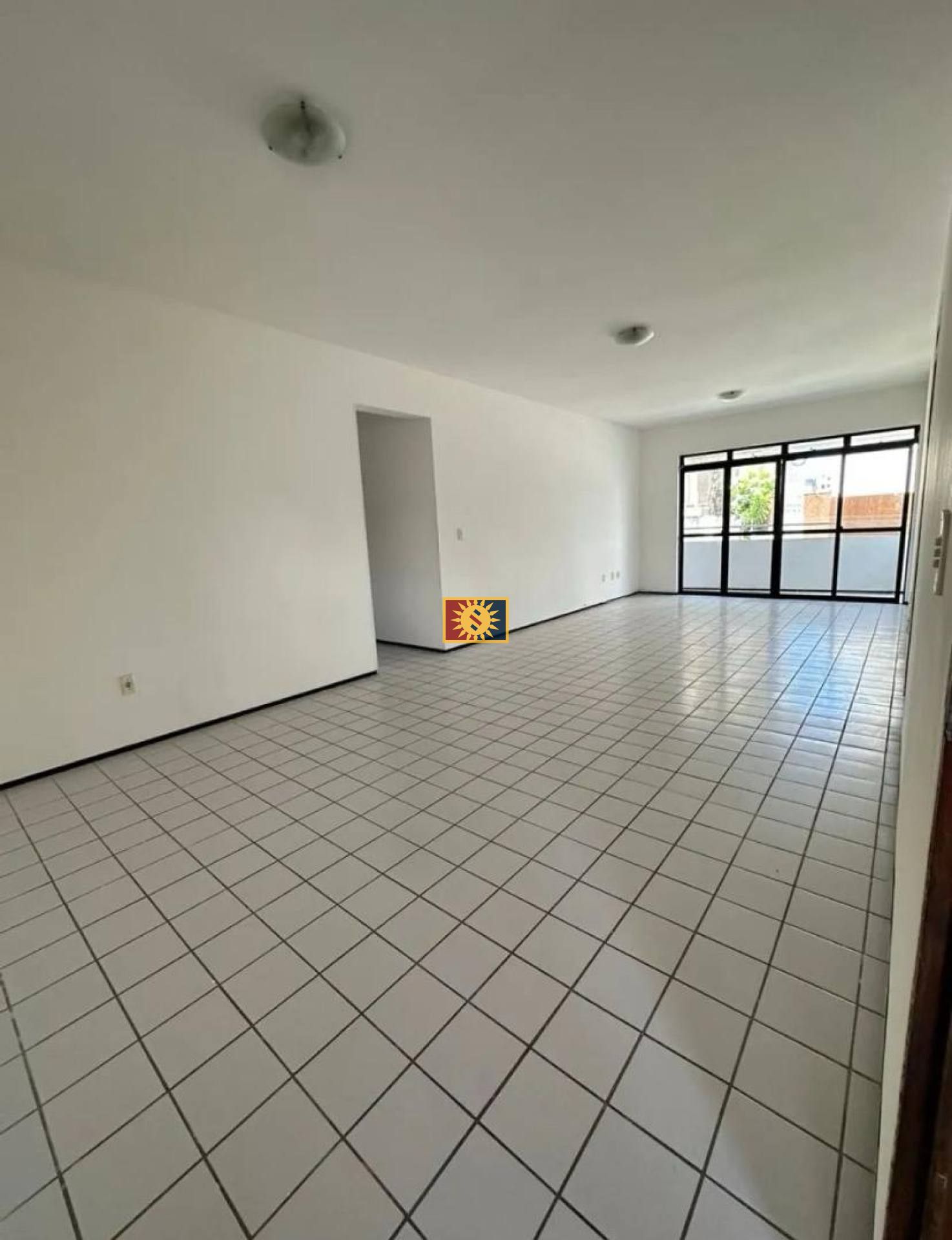 Apartamento Para Vender com 3 quartos 1 suíte no bairro Aeroclube em João Pessoa