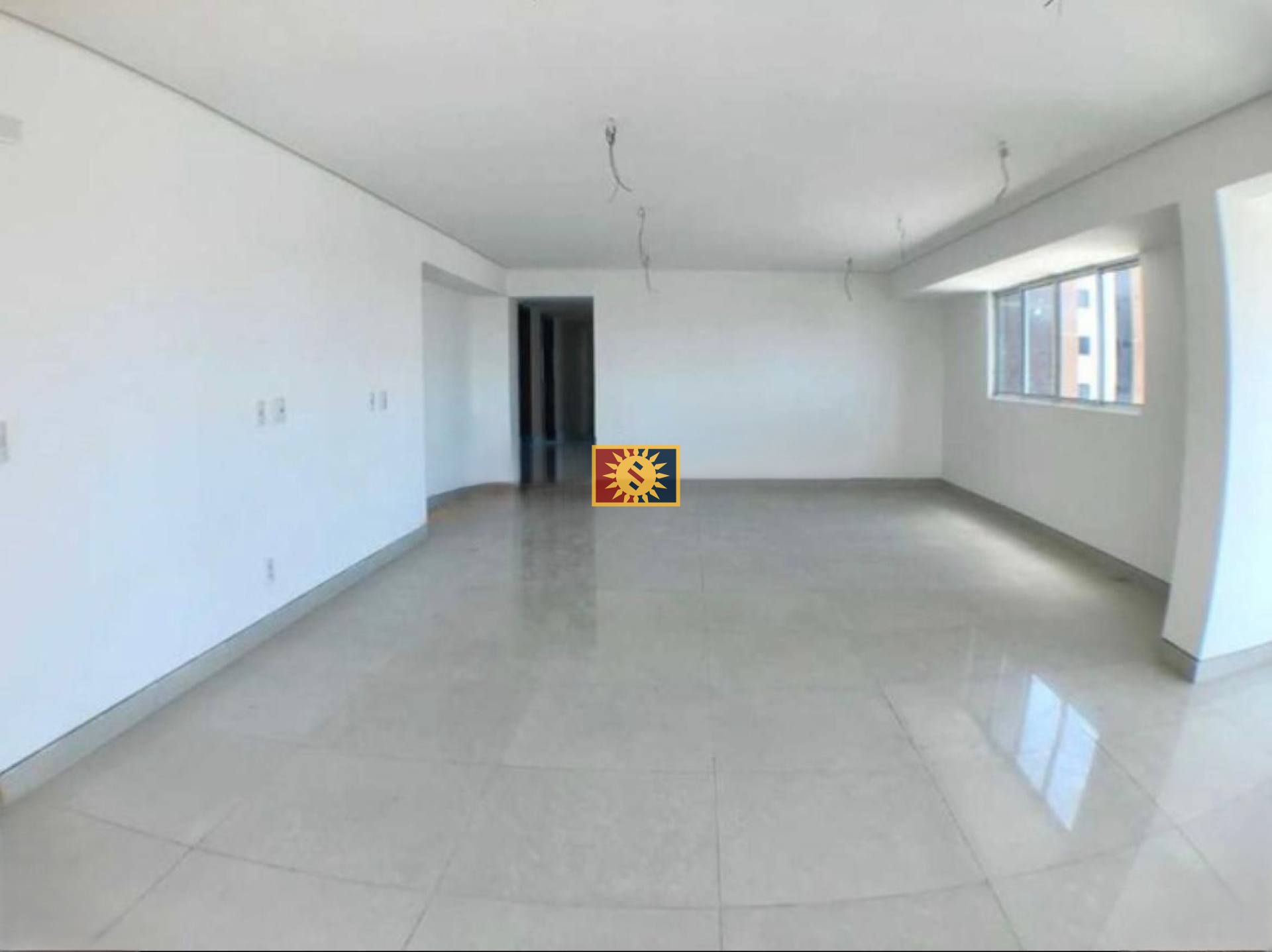 Apartamento Para Vender com 4 quartos 4 suítes no bairro Miramar em João Pessoa