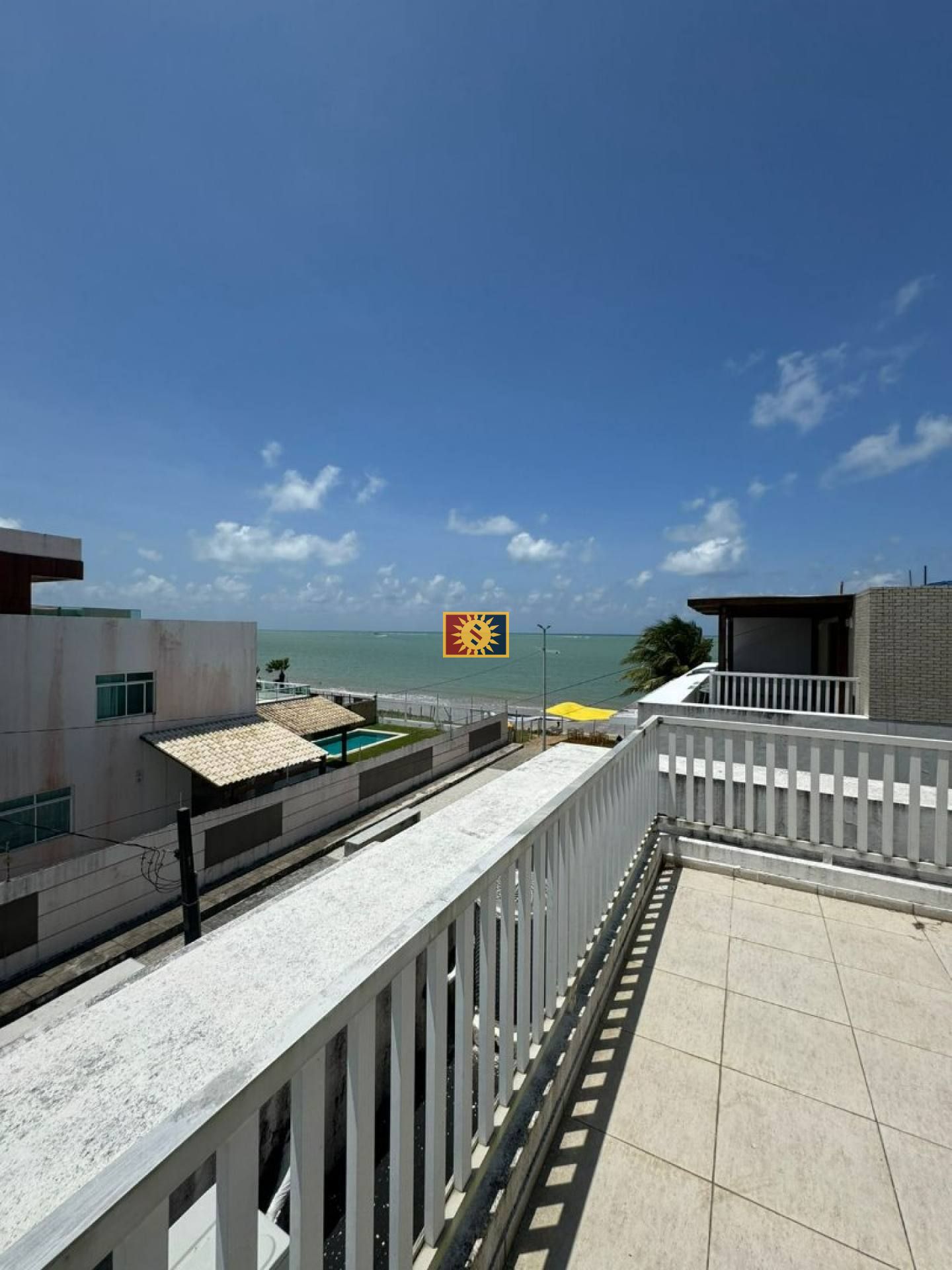 Casa Triplex de Condomínio Para Vender com 3 quartos 1 suíte no bairro Poço em Cabedelo