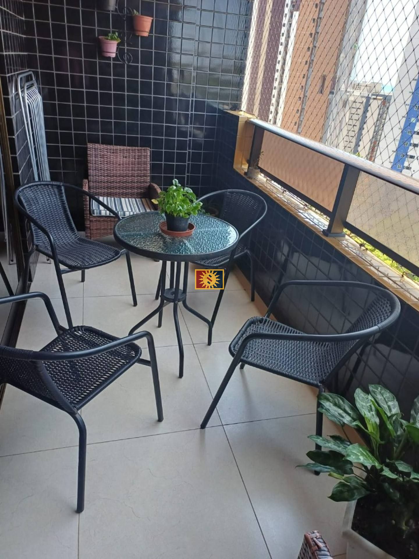 Apartamento Para Vender com 4 quartos 2 suítes no bairro Miramar em João Pessoa