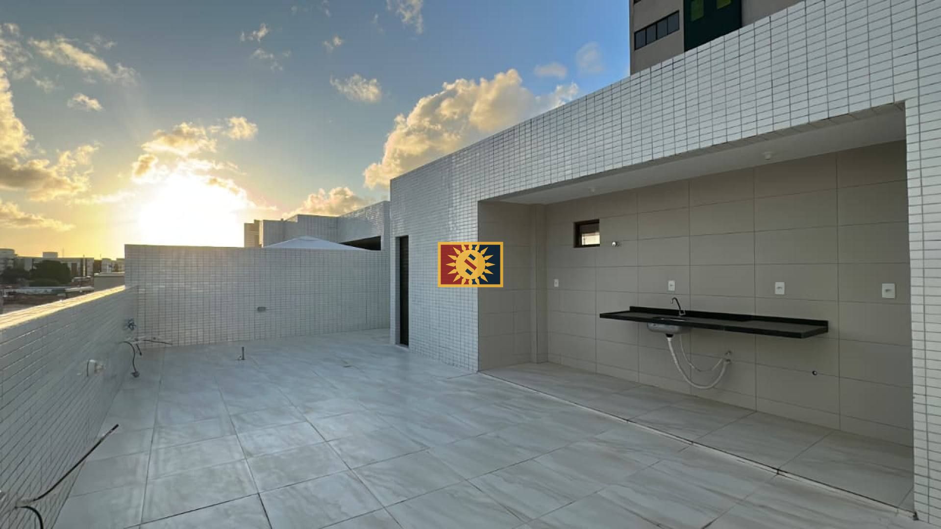 Cobertura Para Vender com 3 quartos 2 suítes no bairro Expedicionários em João Pessoa