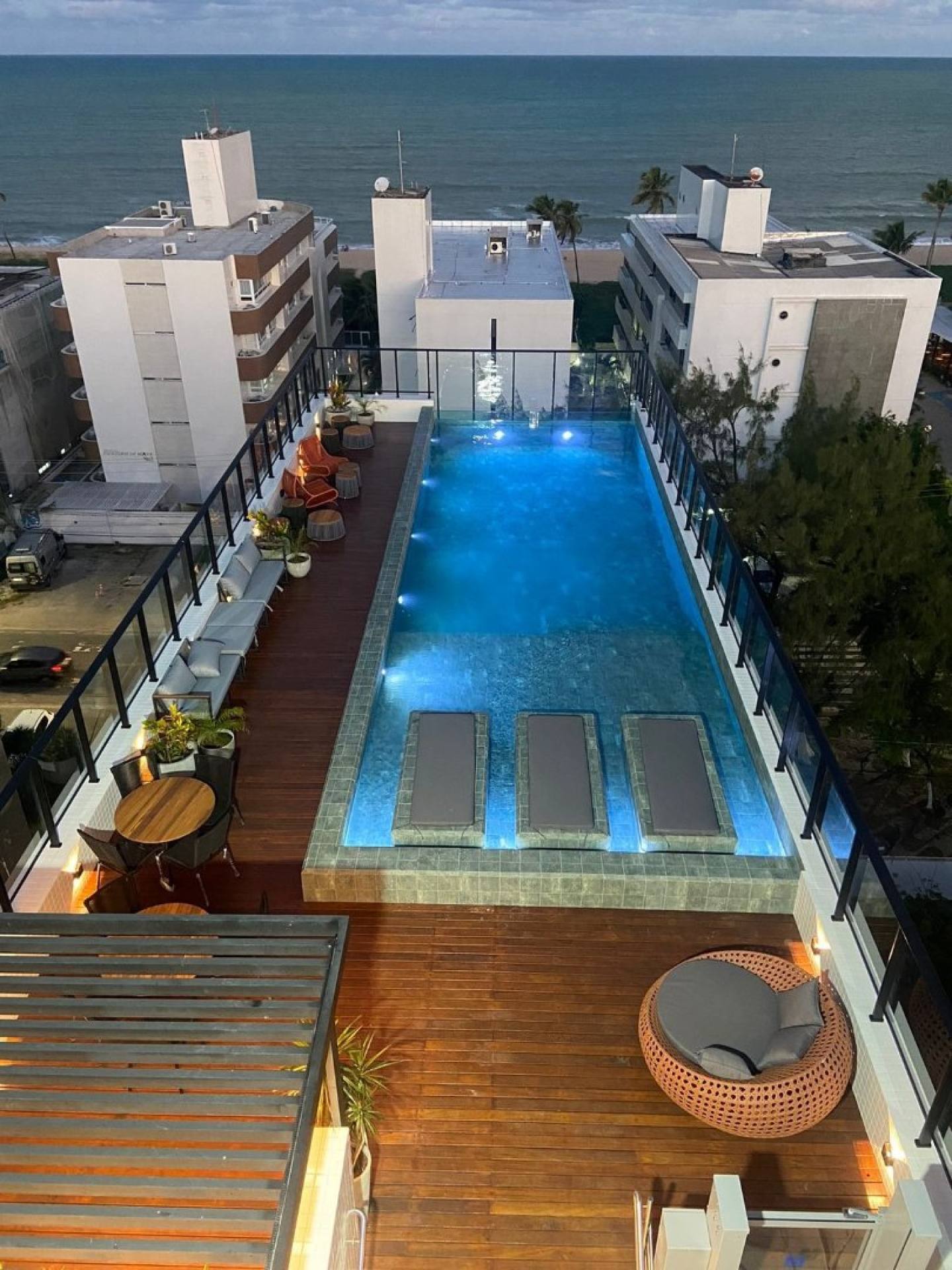 Flat à venda no Jardim Oceania, João Pessoa-PB, 20m² + área externa, jacuzzi, estilo hotel, perto da praia