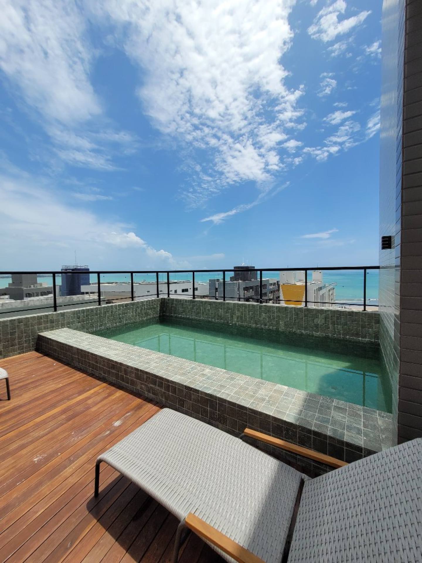 Flat à venda no Bessa, João Pessoa-PB, 20m² + área externa, 50m da praia