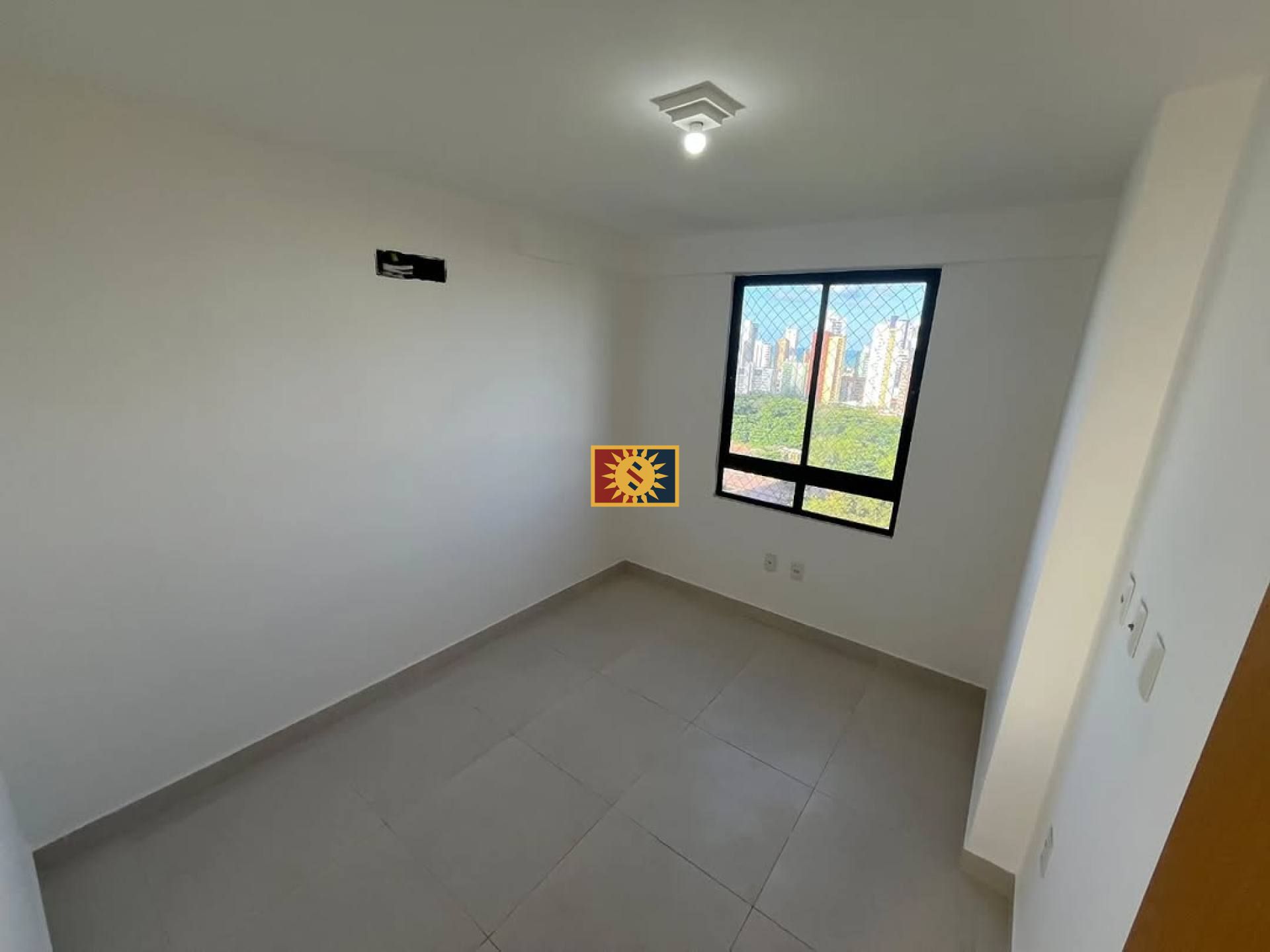 Apartamento Para Vender com 4 quartos 2 suítes no bairro Miramar em João Pessoa