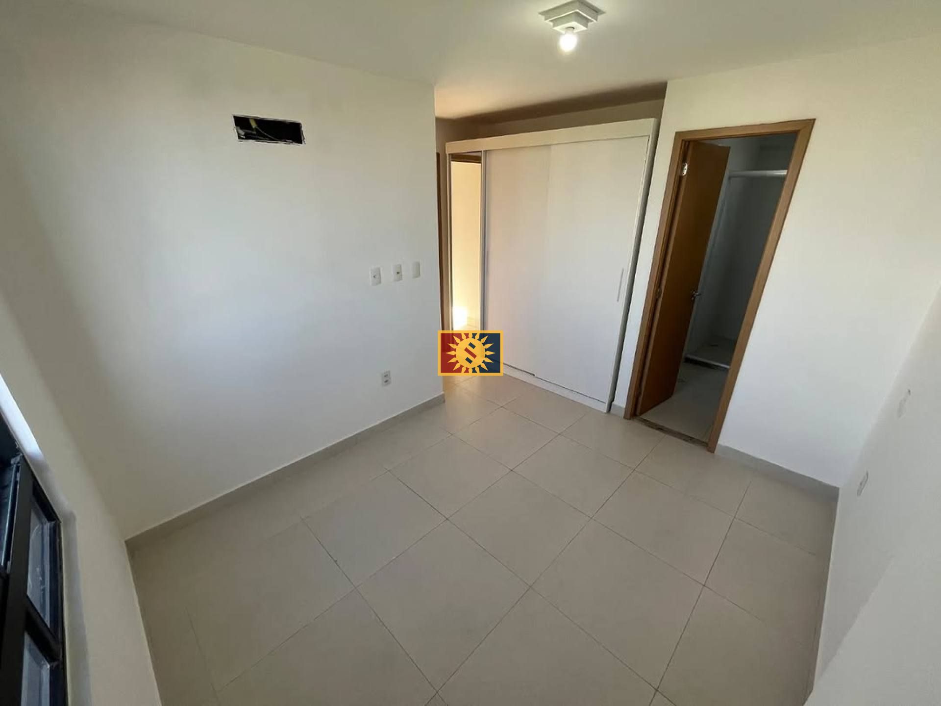 Apartamento Para Vender com 4 quartos 2 suítes no bairro Miramar em João Pessoa