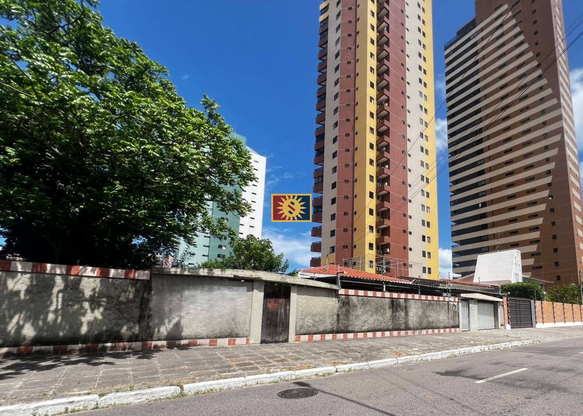 Lote / Terreno de Bairro Para Vender no bairro Manaíra em João Pessoa