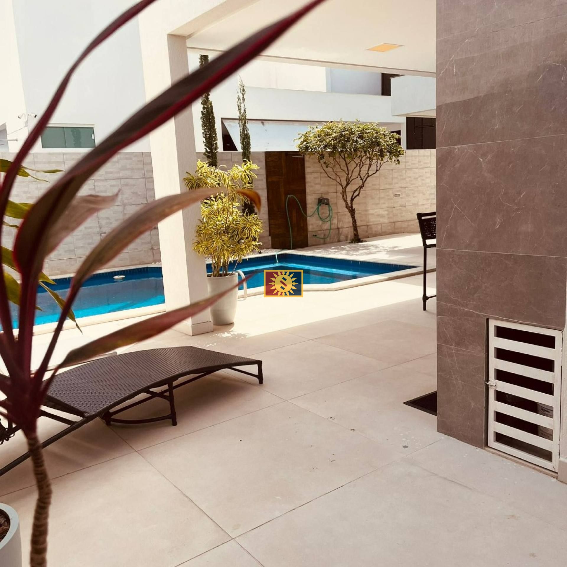 Casa de Condomínio Para Vender com 4 quartos 4 suítes no bairro Altiplano Cabo Branco em João Pessoa