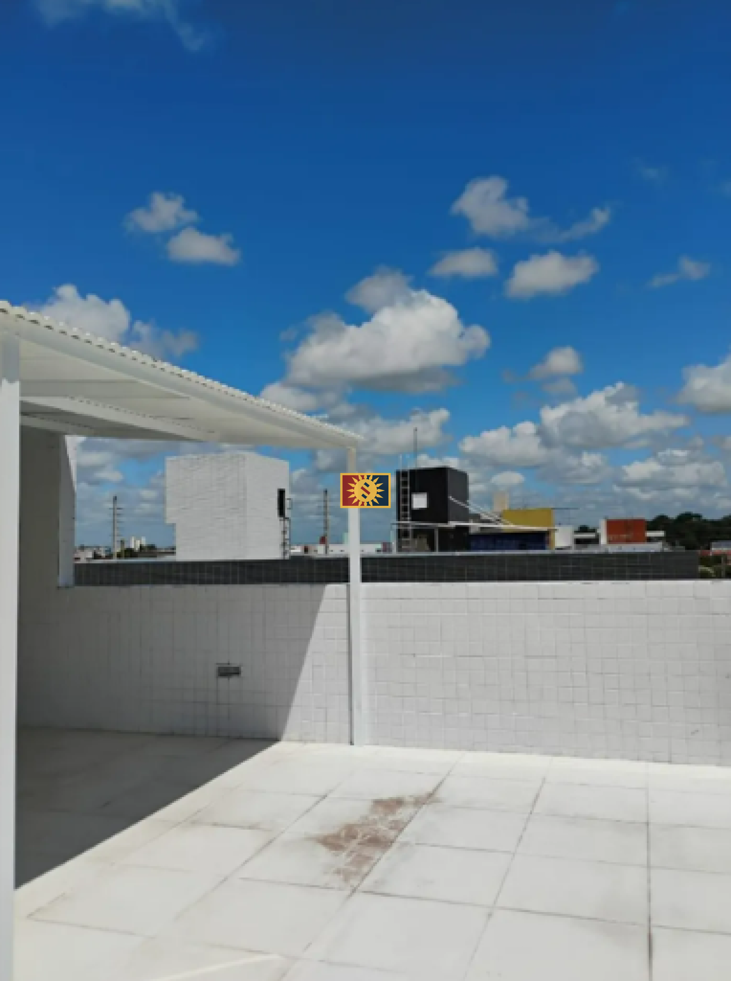 Cobertura Para Vender com 3 quartos 1 suíte no bairro Bessa em João Pessoa