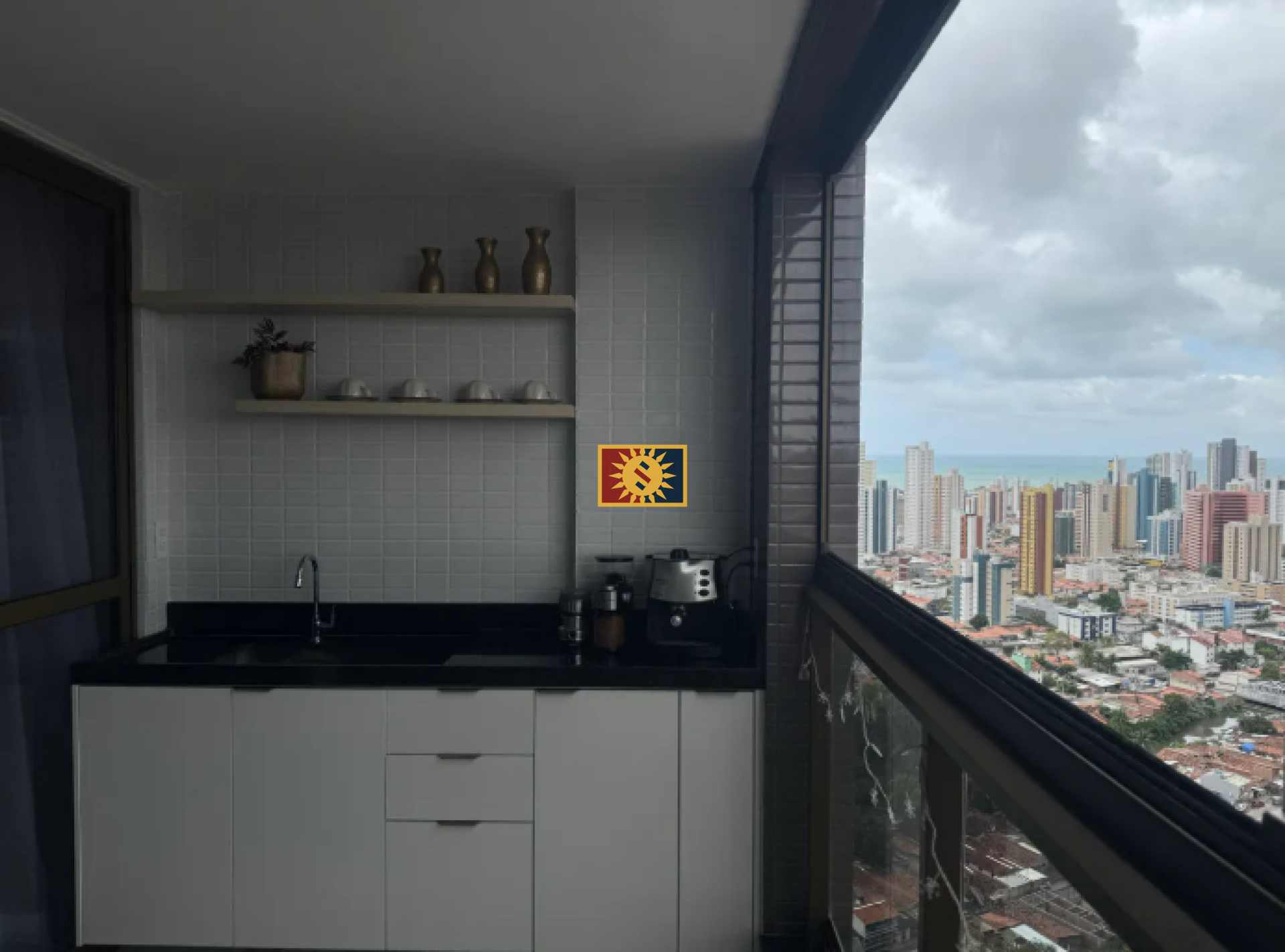 Apartamento Para Vender com 3 quartos 1 suíte no bairro Brisamar em João Pessoa