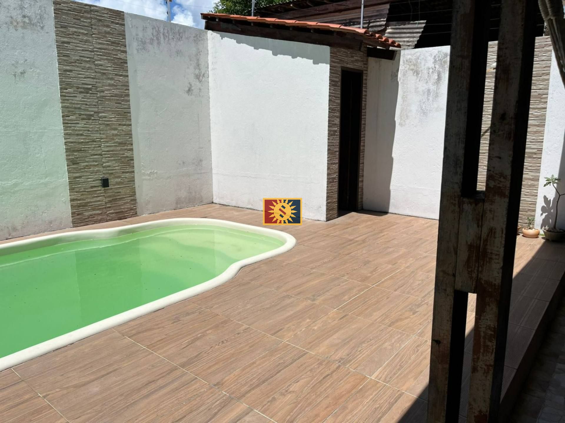 Casa Para Vender com 2 quartos 1 suíte no bairro Cristo em João Pessoa