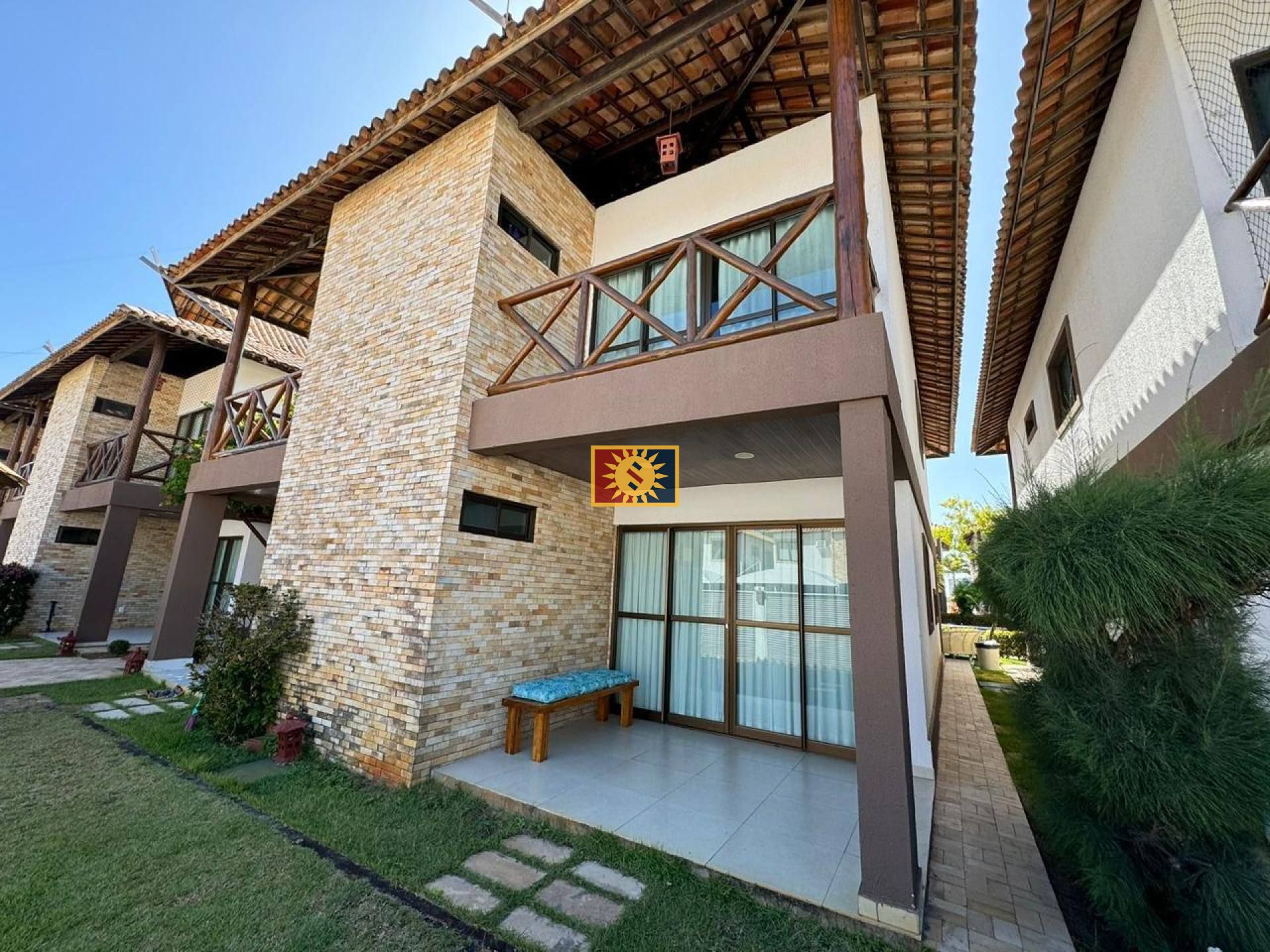 Casa de Condomínio Para Vender com 3 quartos 3 suítes no bairro Poço em Cabedelo