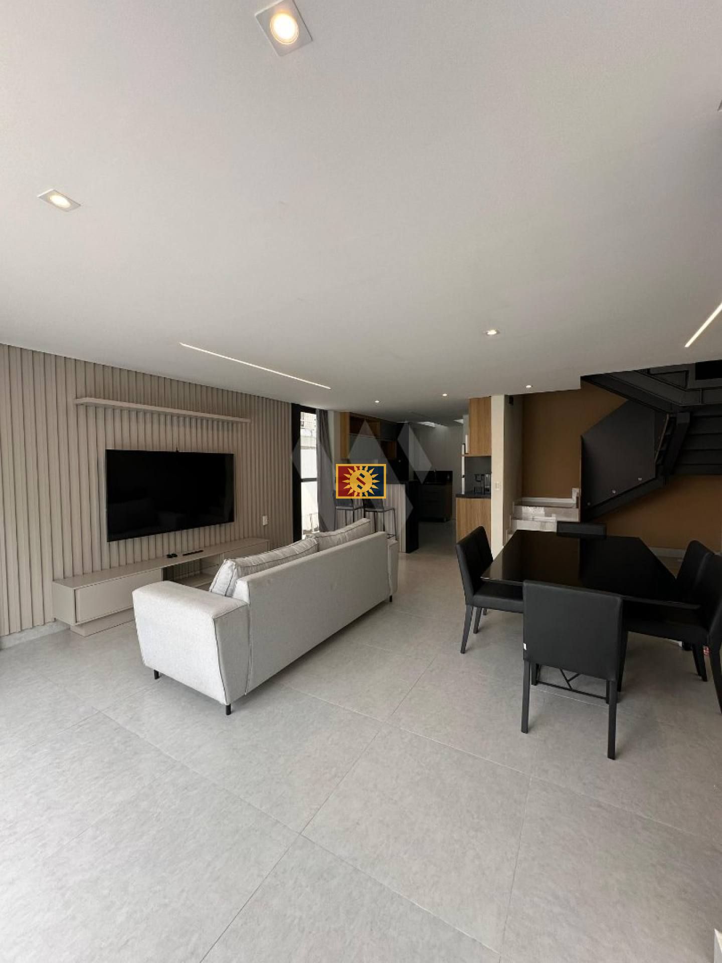 Casa Triplex Para Vender com 3 quartos 3 suítes no bairro Poço em Cabedelo