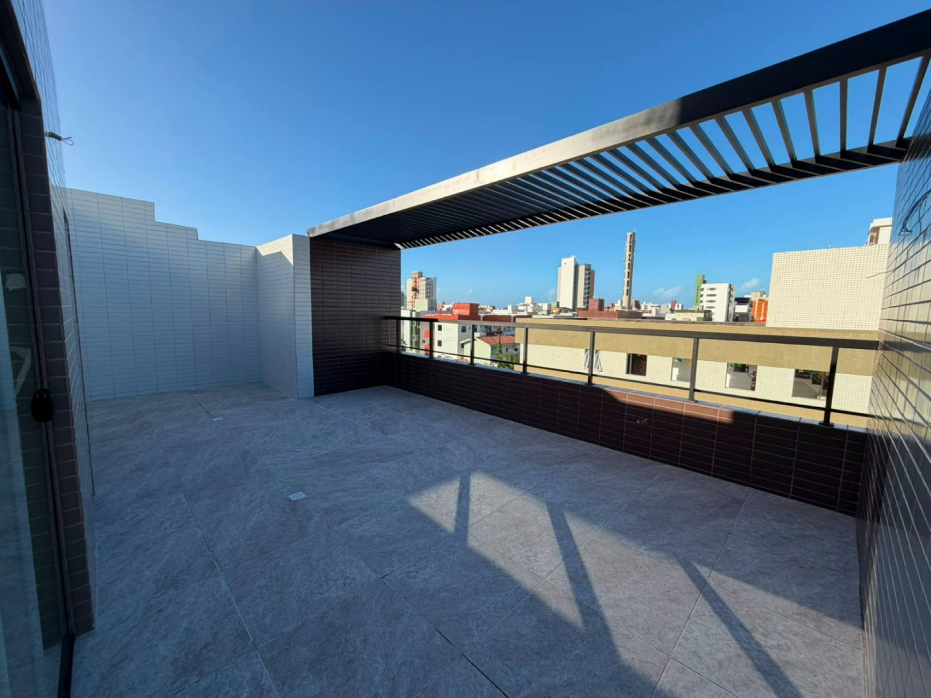 Cobertura Duplex Para Vender com 2 quartos 1 suíte no bairro Bessa em João Pessoa