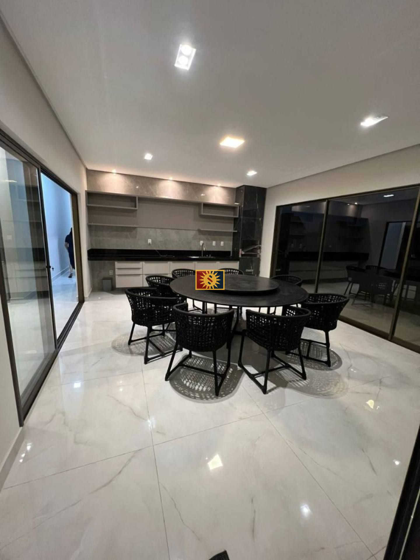 Casa de Condomínio Para Vender com 4 quartos 4 suítes no Condomínio Sonhos da Serra