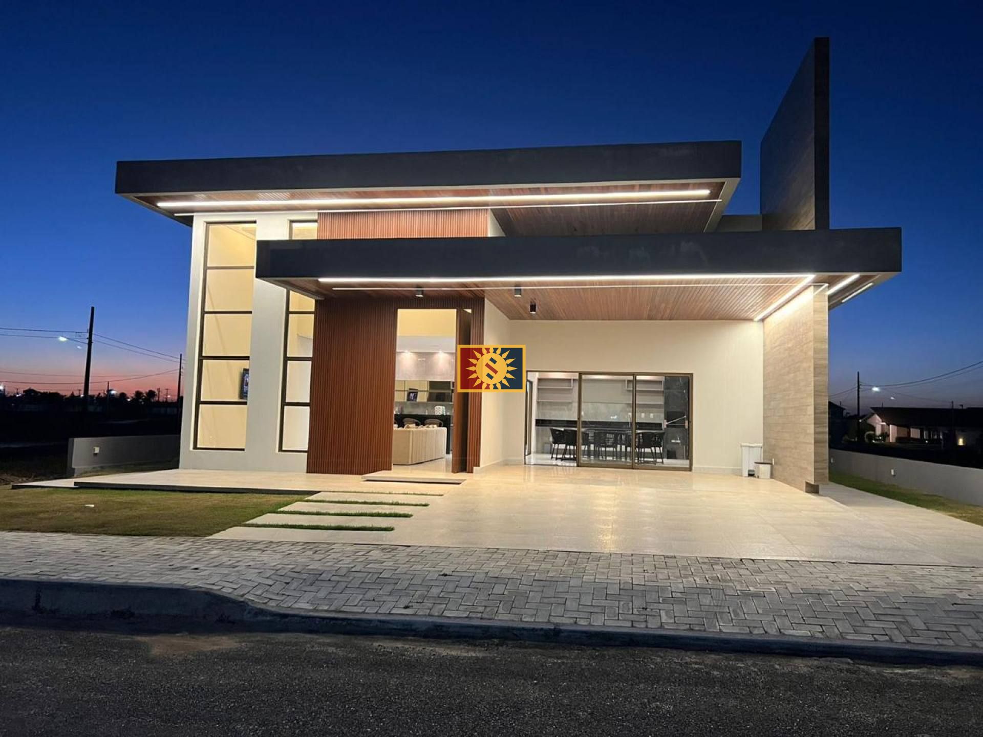 Casa de Condomínio Para Vender com 4 quartos 4 suítes no Condomínio Sonhos da Serra