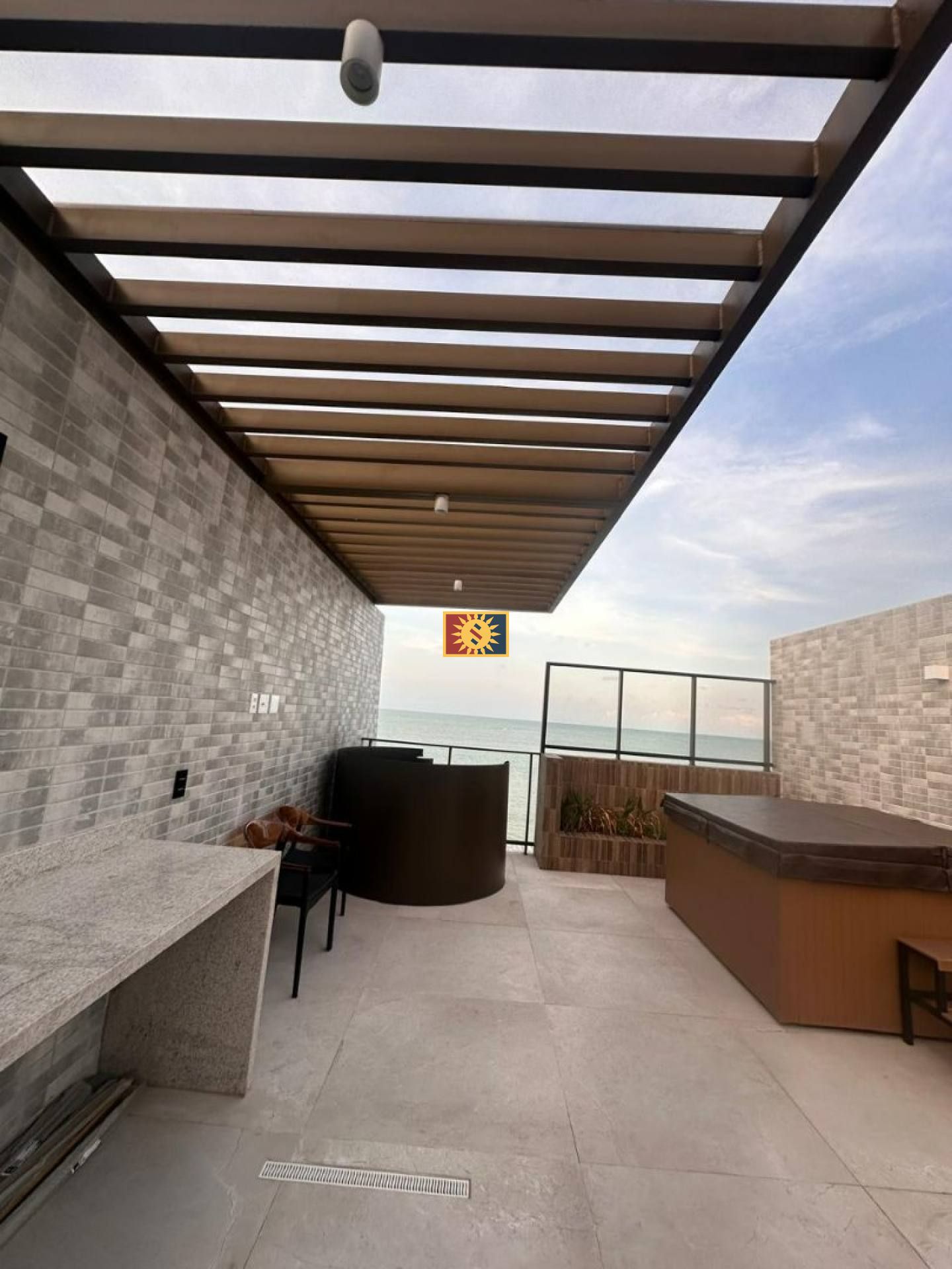 Cobertura Para Vender com 3 quartos 2 suítes no bairro Jardim Oceania em João Pessoa