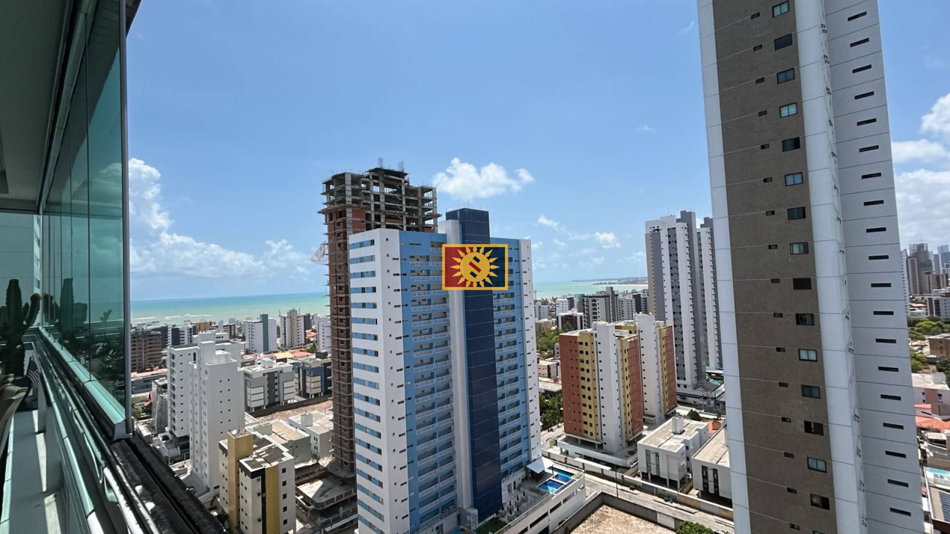 Apartamento Para Vender com 4 quartos 2 suítes no bairro Jardim Oceania em João Pessoa