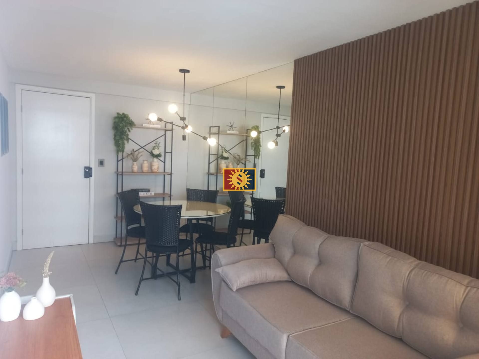 Apartamento Para Vender com 2 quartos 1 suíte no bairro Cabo Branco em João Pessoa