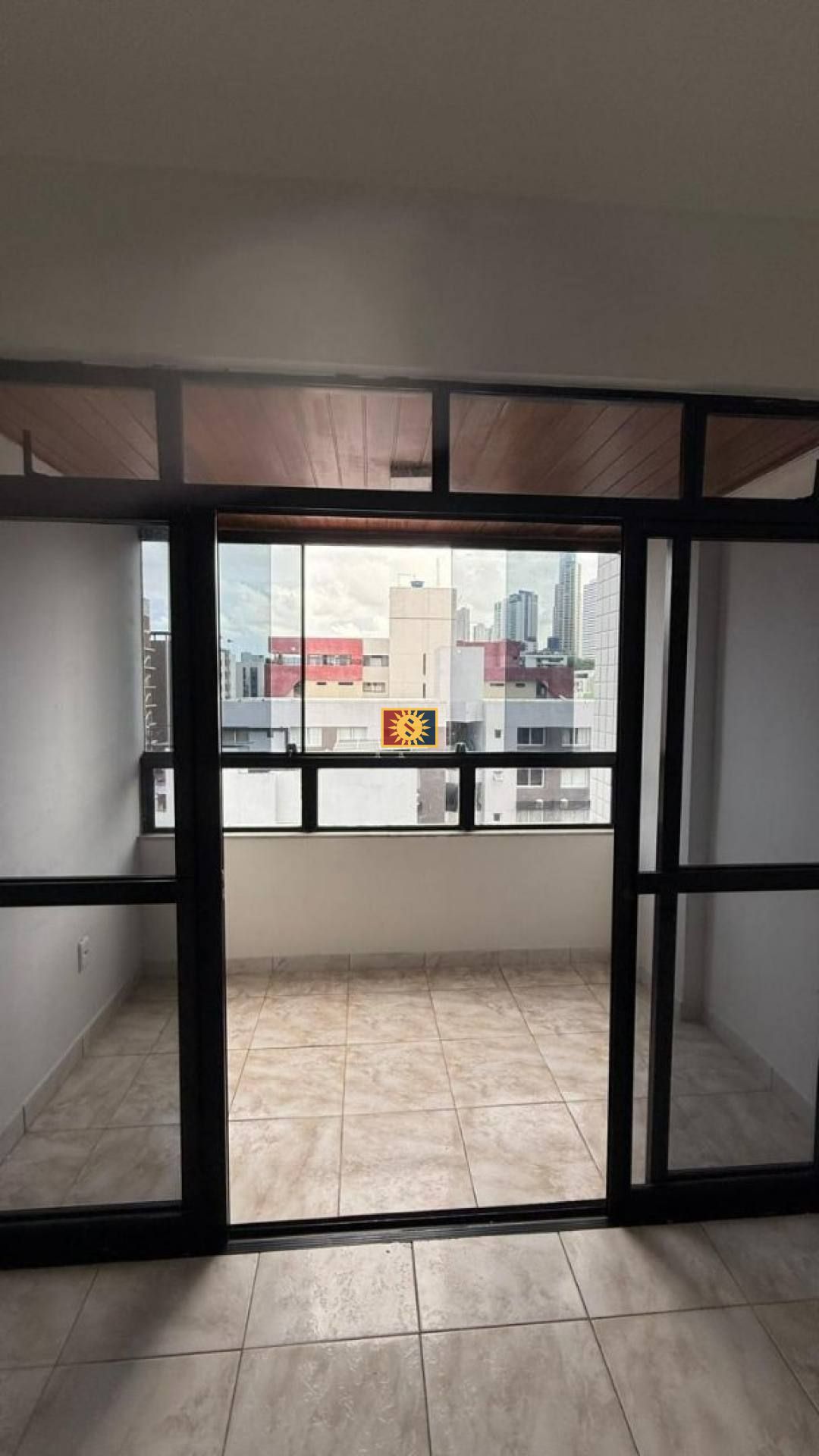 Apartamento Para Vender com 4 quartos 2 suítes no bairro Cabo Branco em João Pessoa