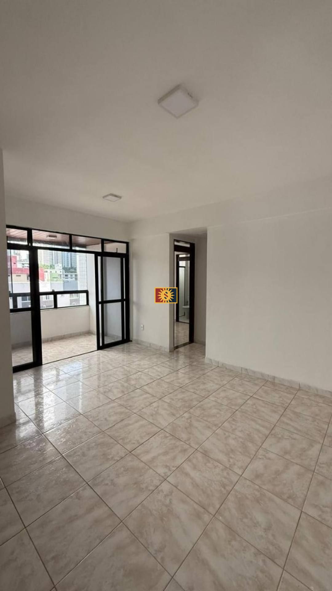 Apartamento Para Vender com 4 quartos 2 suítes no bairro Cabo Branco em João Pessoa