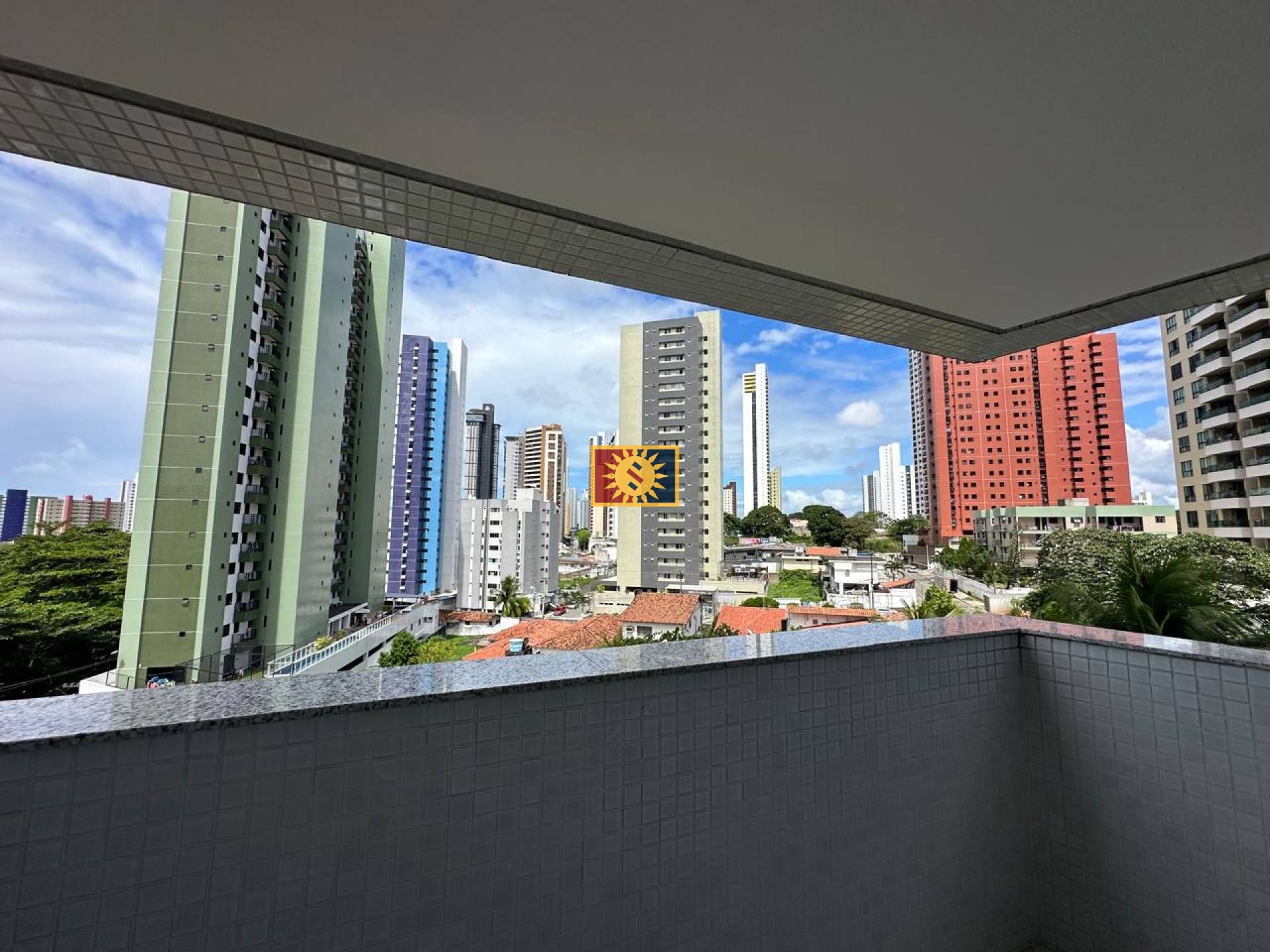 Apartamento Para Vender com 2 quartos 1 suíte no bairro Miramar em João Pessoa