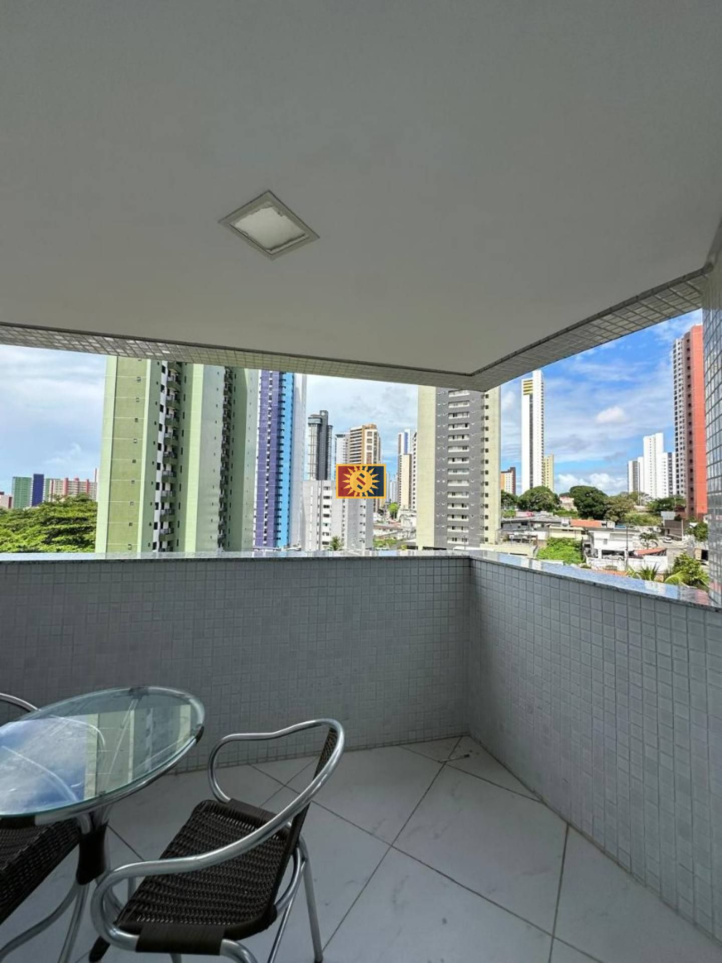 Apartamento Para Vender com 2 quartos 1 suíte no bairro Miramar em João Pessoa