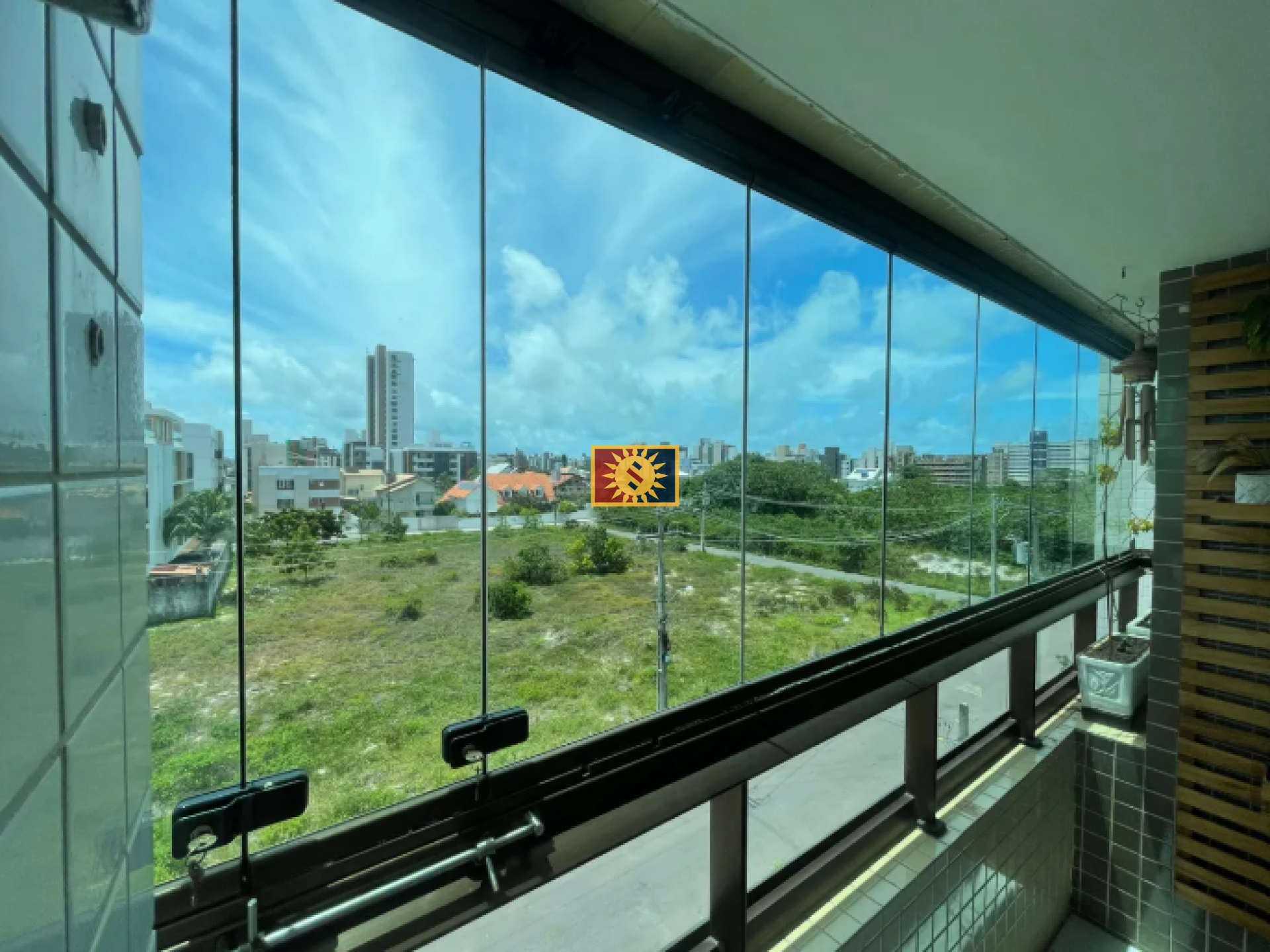 Apartamento Para Vender com 3 quartos 1 suíte no bairro Intermares em Cabedelo