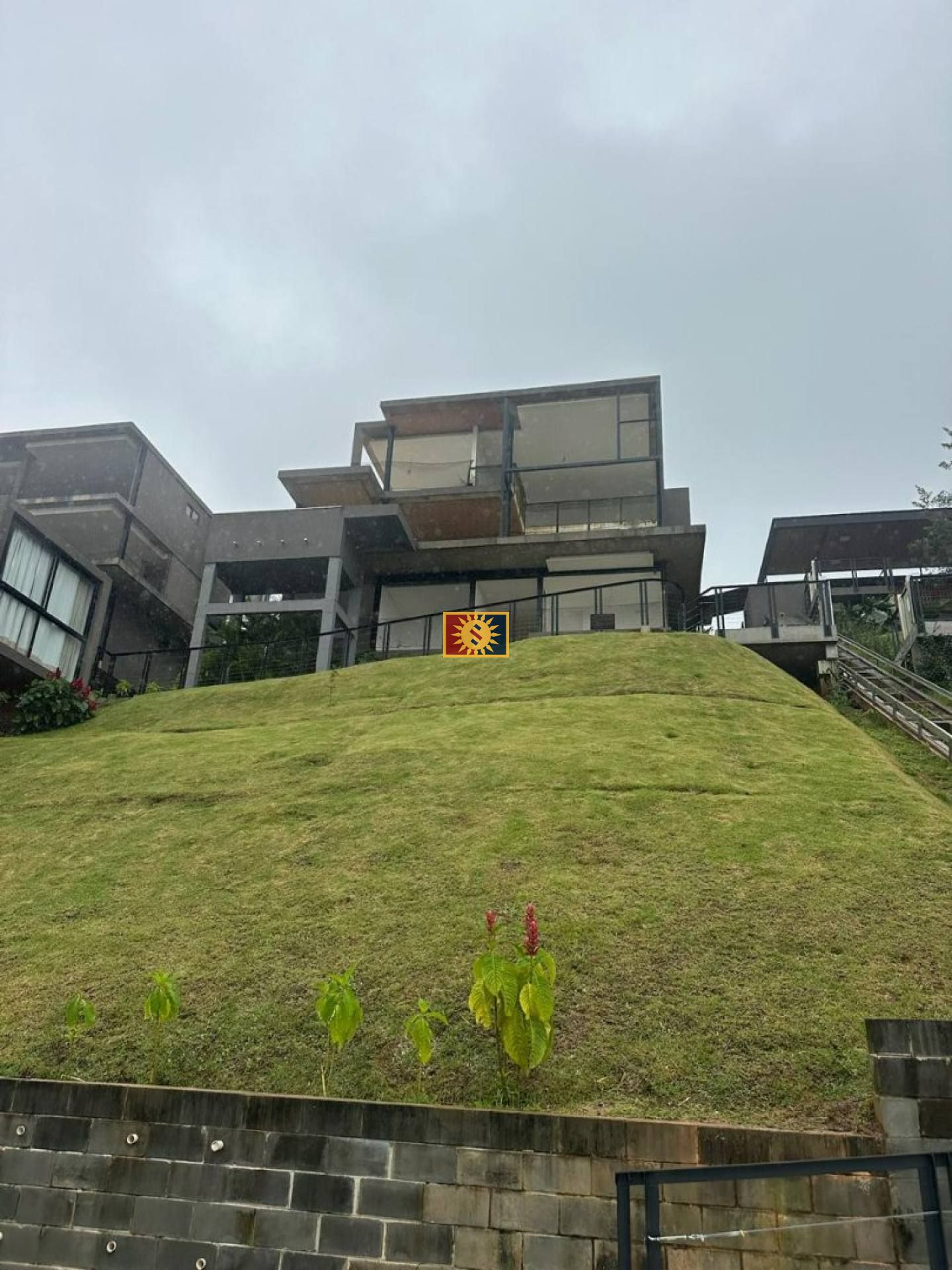 Casa Para Vender no Condomínio Reserva Alteza com 6 quartos 6 suítes em Bananeiras