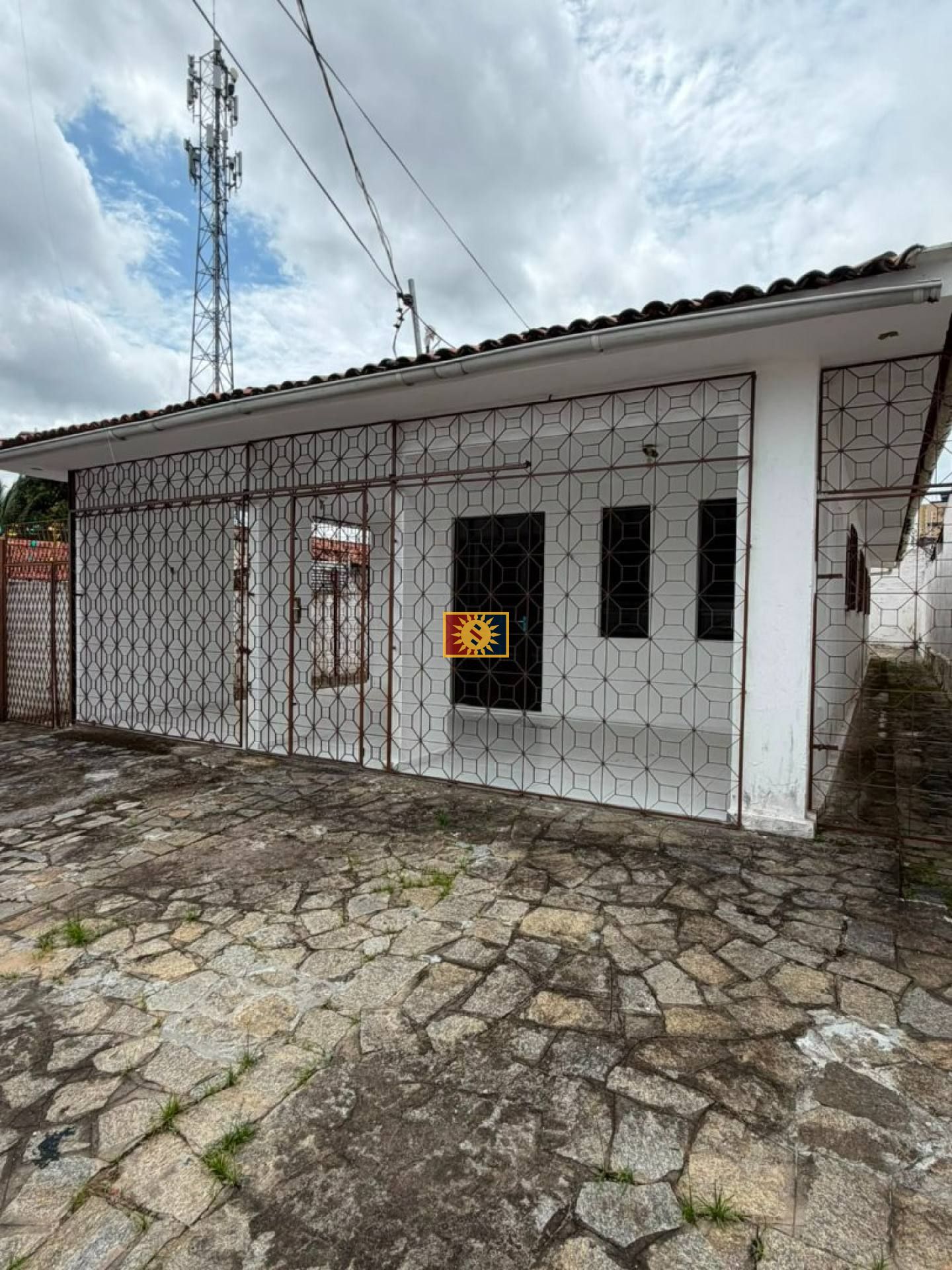Casa Para Vender com 3 quartos 1 suíte no bairro Treze de Maio  em João Pessoa