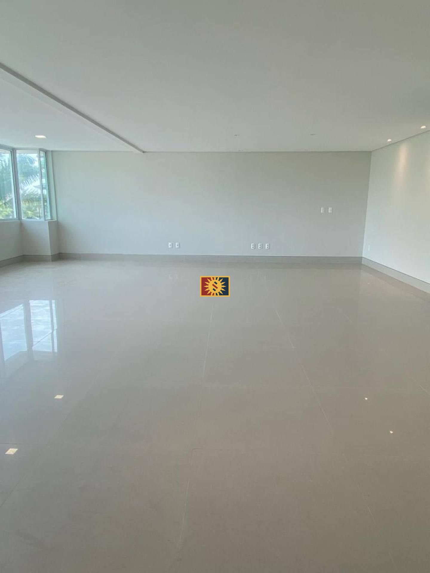 Apartamento para Vender com 4 suítes na Praia de Ponta de Campina